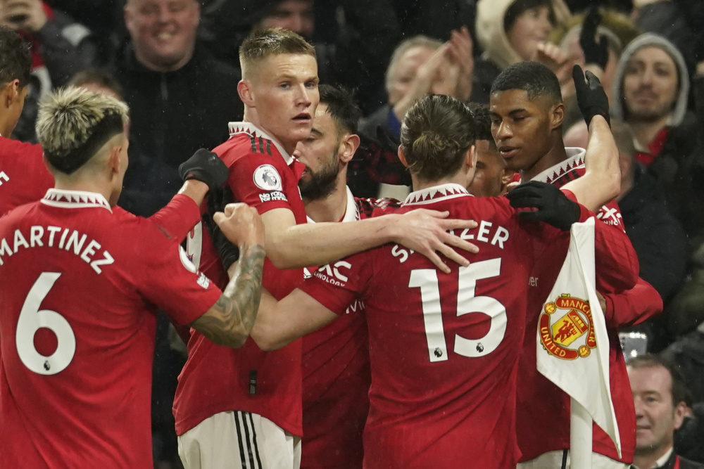 勒沃库森2-0奥格斯堡，希克建功，布恩迪亚破门.