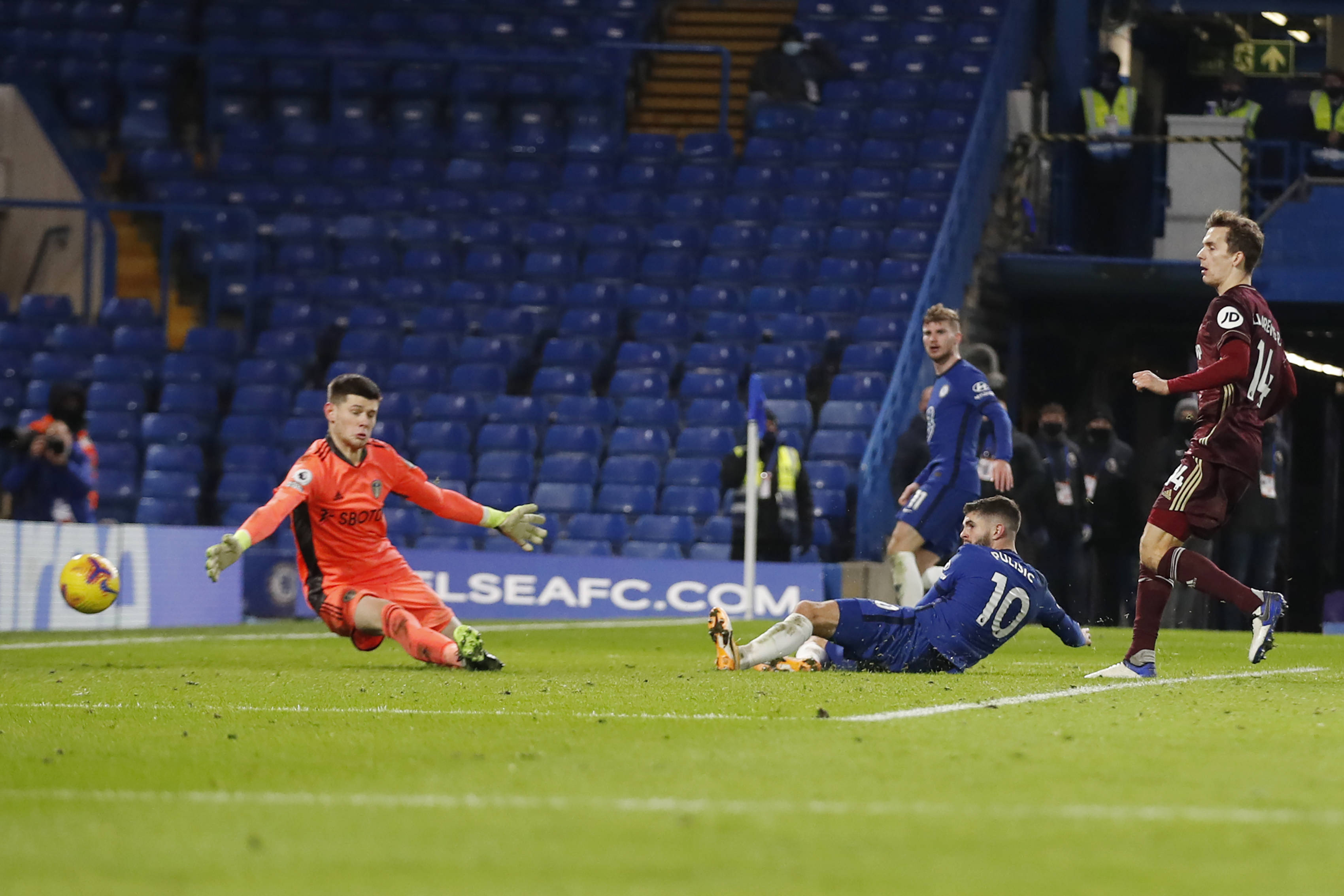 同时带来了 同时带来了