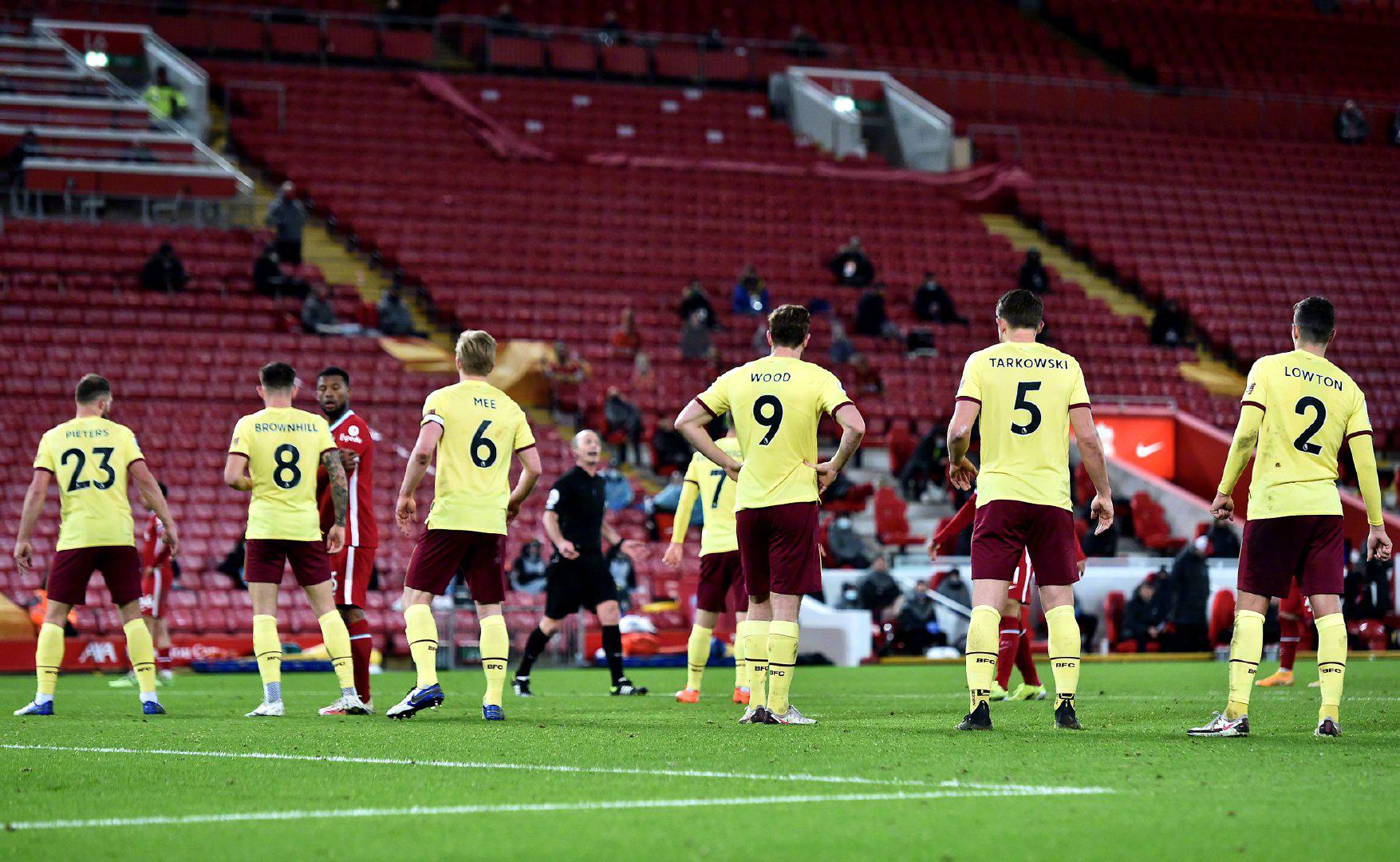 亚历山大 亚历山大